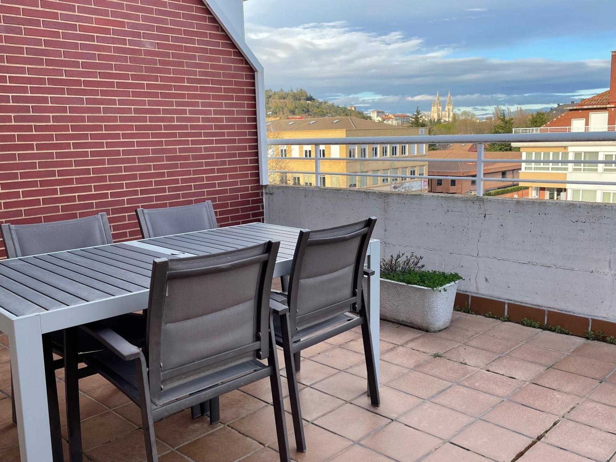 Apartamento Con Gran Terraza Y Vistas A La Catedral. Burgos Exterior photo